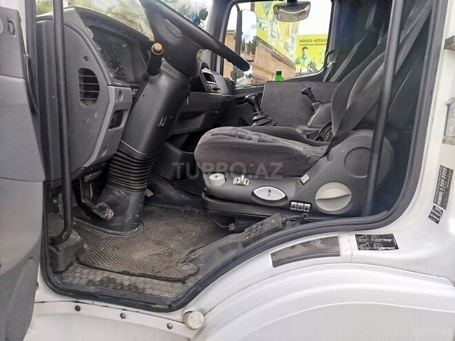 Mercedes Atego 818-14