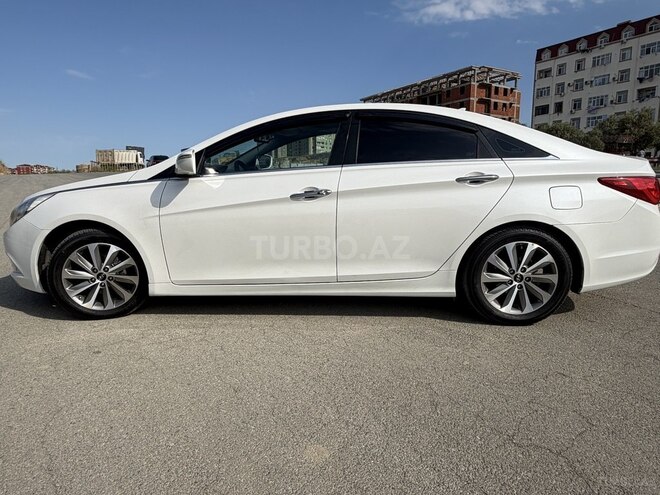 Hyundai Sonata-8