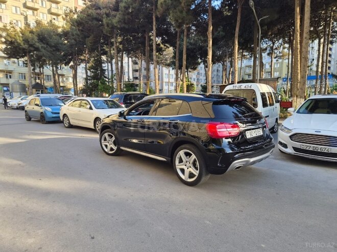 Mercedes GLA 250 4MATIC-3