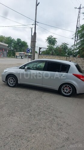 Nissan Tiida-3