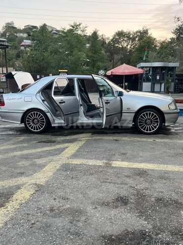 Mercedes C 180-2