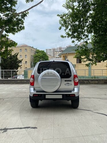 Chevrolet Niva-6