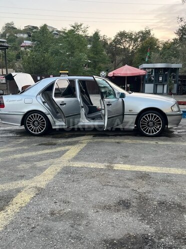 Mercedes C 180-7