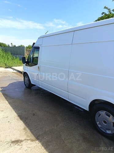 Ford Transit-3