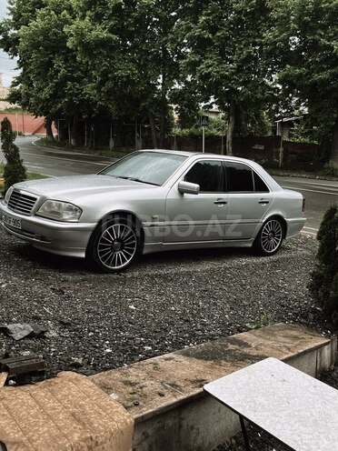 Mercedes C 180-10