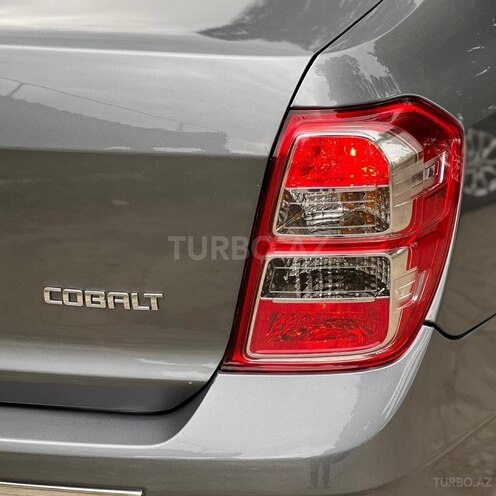 Chevrolet Cobalt-7