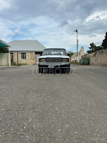 LADA (VAZ) 2107-1
