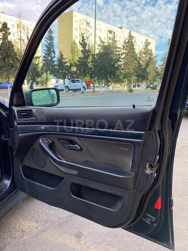 BMW 520-6