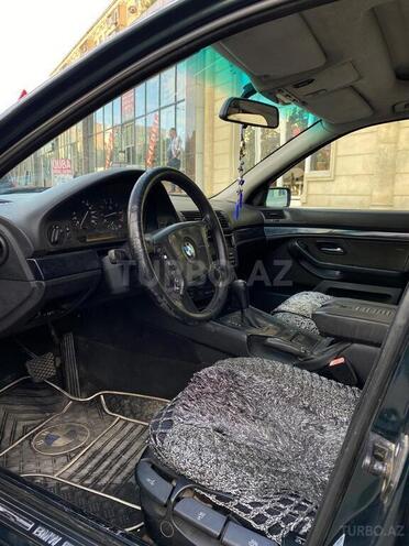BMW 520-9