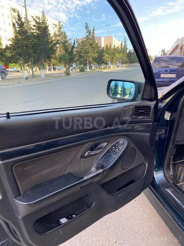 BMW 520-13