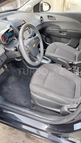 Chevrolet Aveo-8