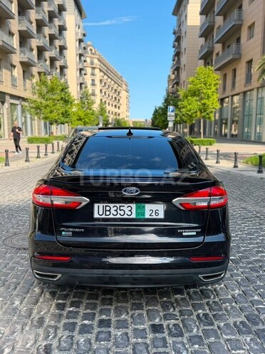 Ford Fusion (North America)-8