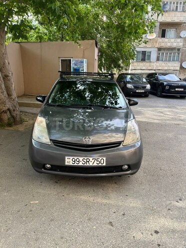 Toyota Prius-1