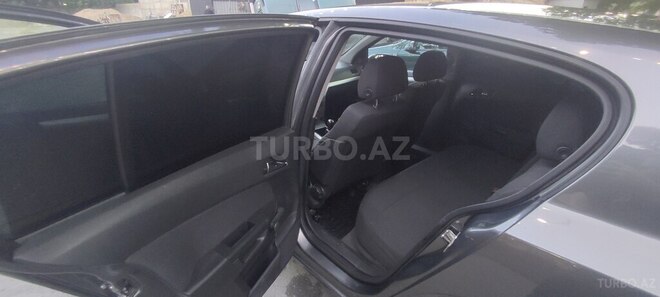 Opel Astra-10