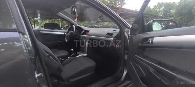 Opel Astra-8