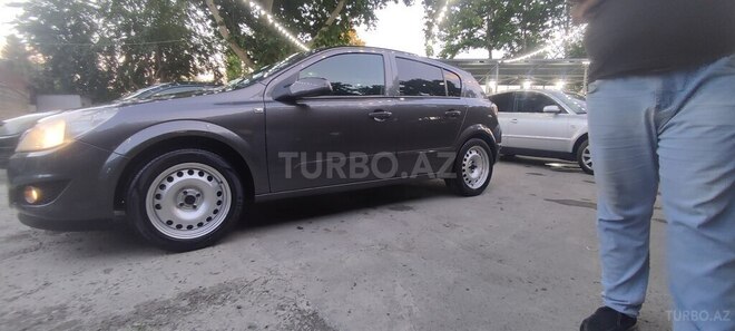 Opel Astra-13
