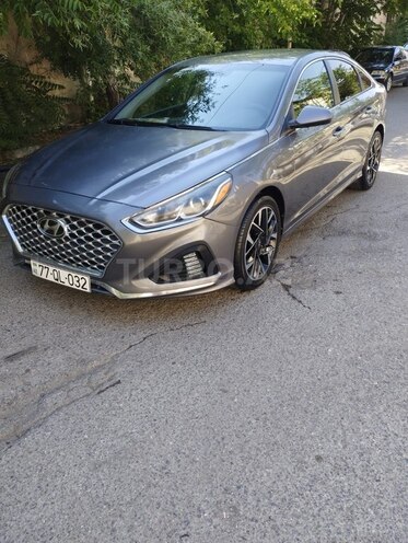 Hyundai Sonata-2