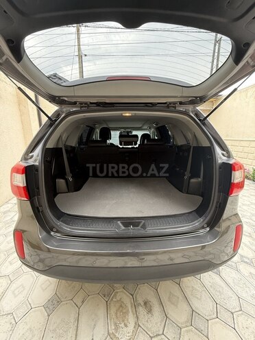 Kia Sorento-8
