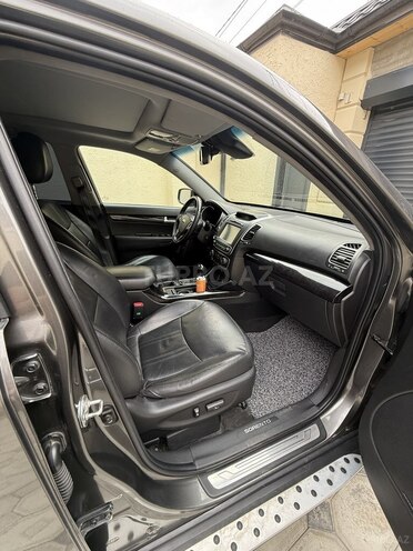 Kia Sorento-10