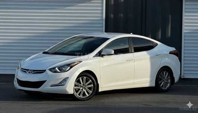 Hyundai Elantra-12