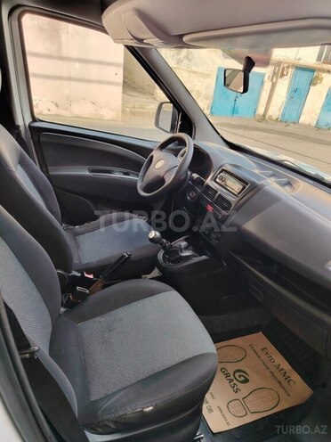 Fiat Doblo-8