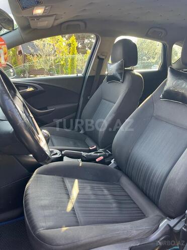 Opel Astra-11
