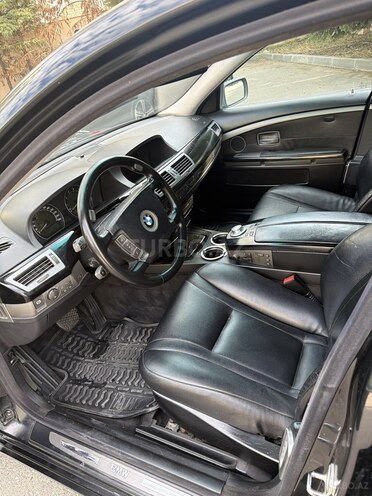 BMW 745-8
