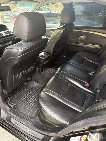 BMW 745-7