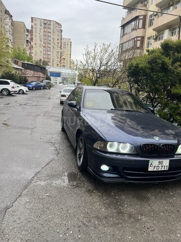 BMW 528-7