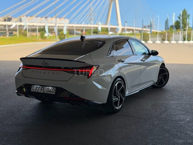 Hyundai Elantra N Line-10