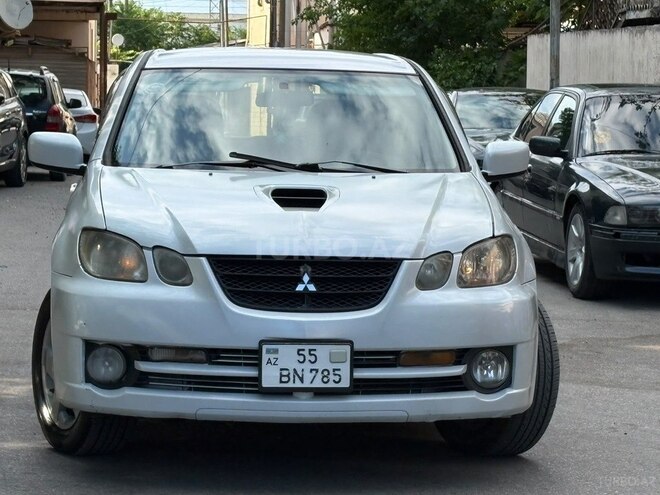 Mitsubishi Airtrek-2