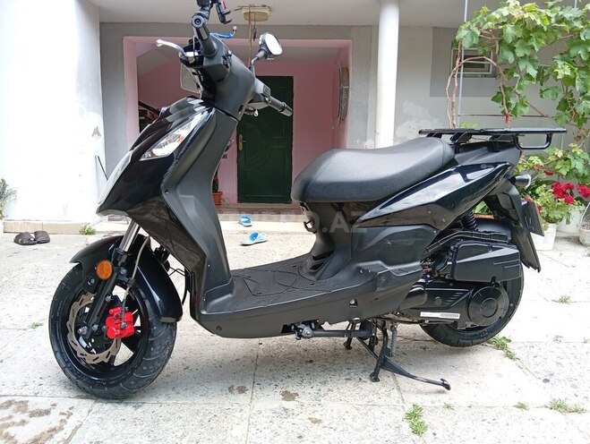 SYM X-PRO-6