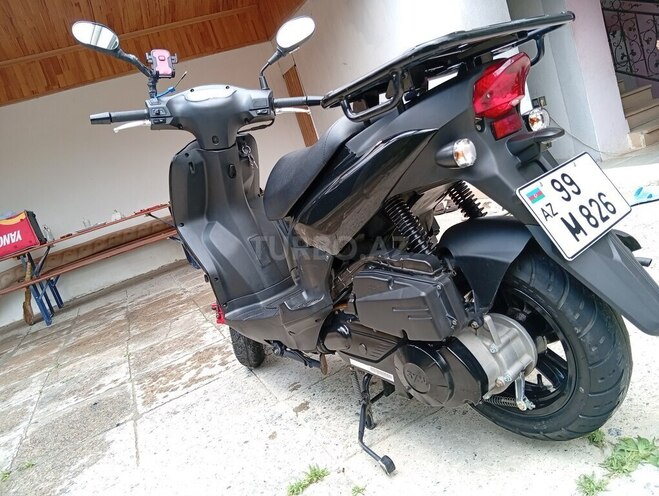 SYM X-PRO-5
