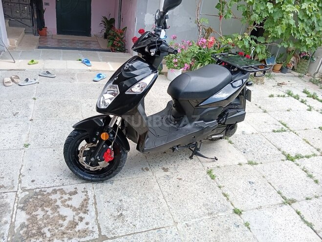 SYM X-PRO-7