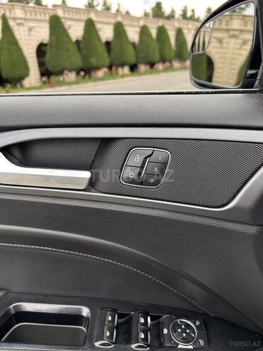Ford Fusion (North America)-14