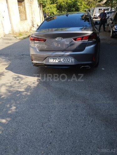Hyundai Sonata-9