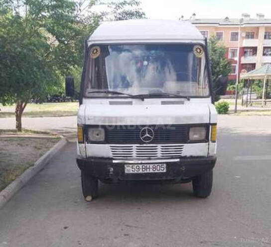 Mercedes 208 D-1