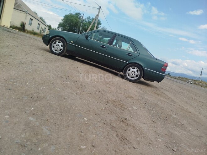 Mercedes C 220-2