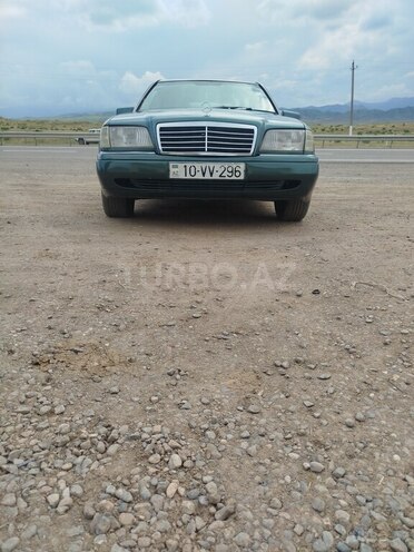 Mercedes C 220-1