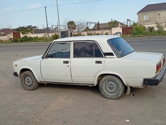 LADA (VAZ) 2107-5