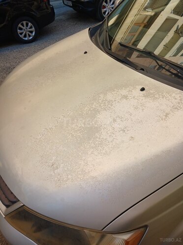 Mitsubishi Outlander-3