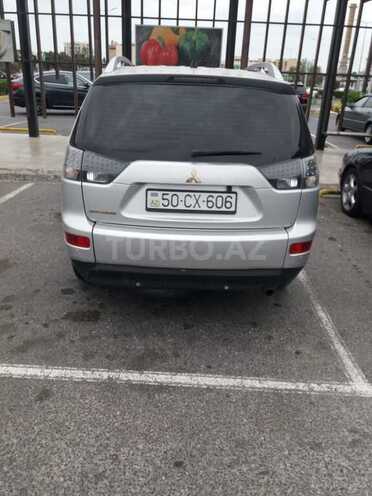 Mitsubishi Outlander-9