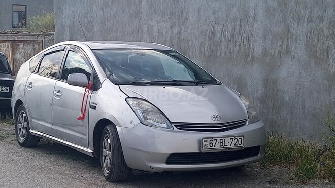 Toyota Prius-2