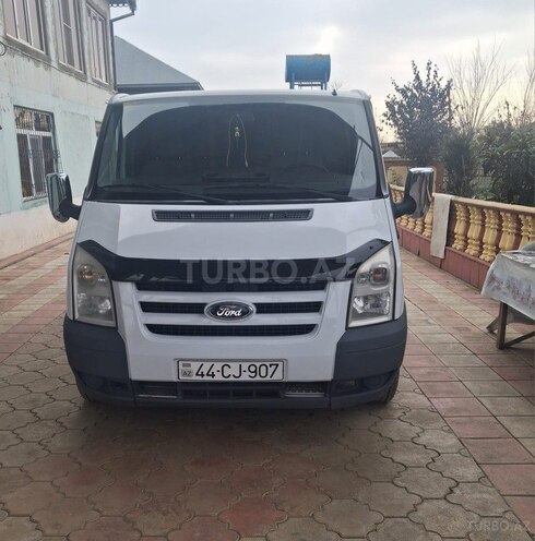 Ford Transit-1