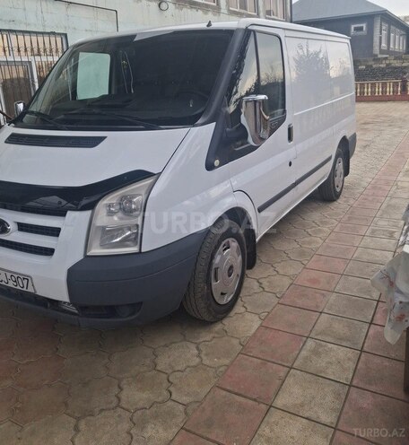 Ford Transit-2
