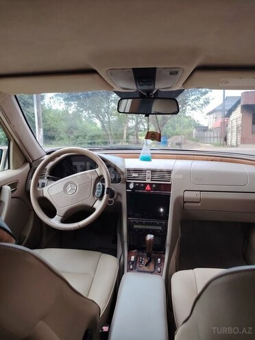 Mercedes C 240-6