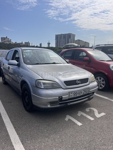 Opel Astra-1