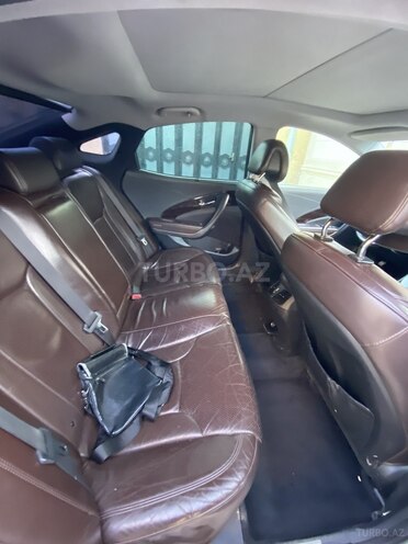 Hyundai Azera-6