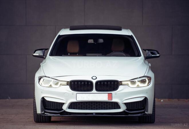 BMW 330-2