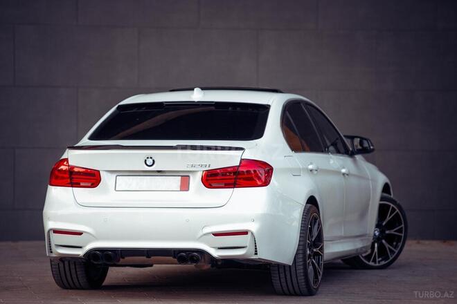 BMW 330-8